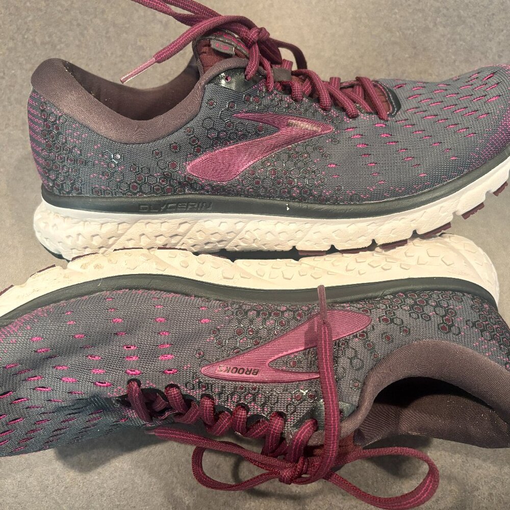 Brooks Glycerin 17 Ebony/Wild Aster/Fig Women's 11 Running Shoes Gray Maroon